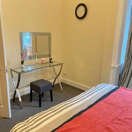 Royal Mile Mansions 2 Bedroom - Edinburgh City Centre Exterior foto